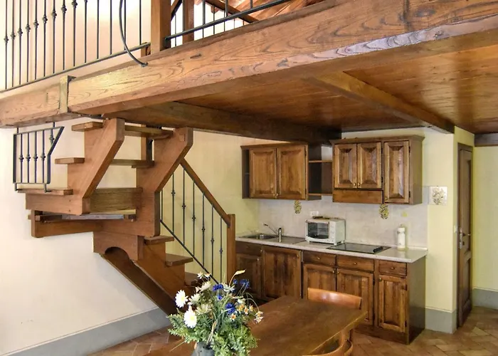 Vila Belvilla By Oyo Paola *